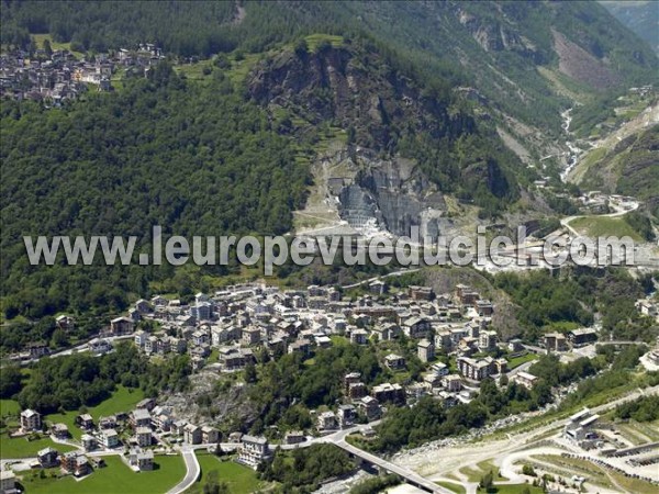 Photo aérienne de Chiesa in Valmalenco