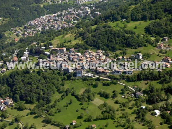 Photo aérienne de Crandola Valsassina