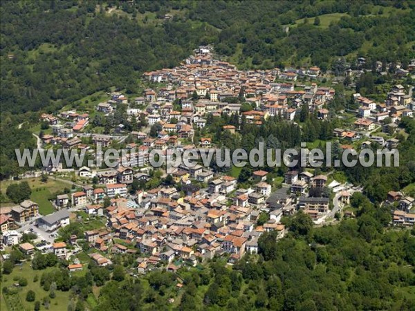 Photo aérienne de Esino Lario