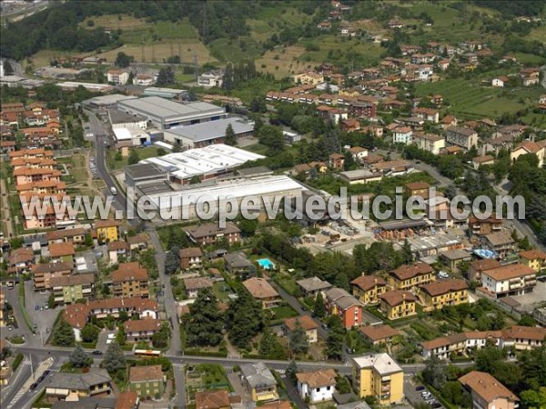 Photo aérienne de Villa di Serio