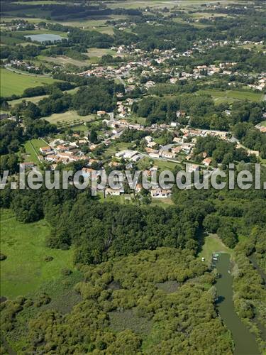 Photo aérienne de Saint-Aignan-Grandlieu