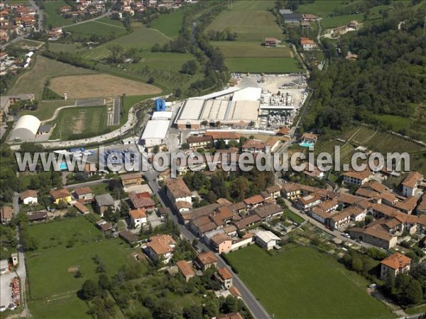 Photo aérienne de Carobbio degli Angeli