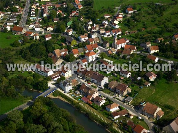 Photo aérienne de Fesches-le-Châtel