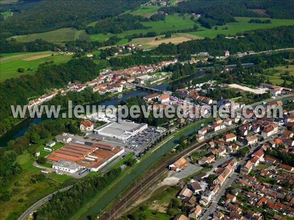 Photo aérienne de L'Isle-sur-le-Doubs