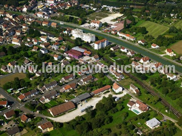 Photo aérienne de L'Isle-sur-le-Doubs