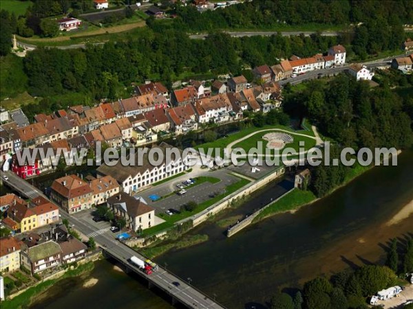 Photo aérienne de L'Isle-sur-le-Doubs