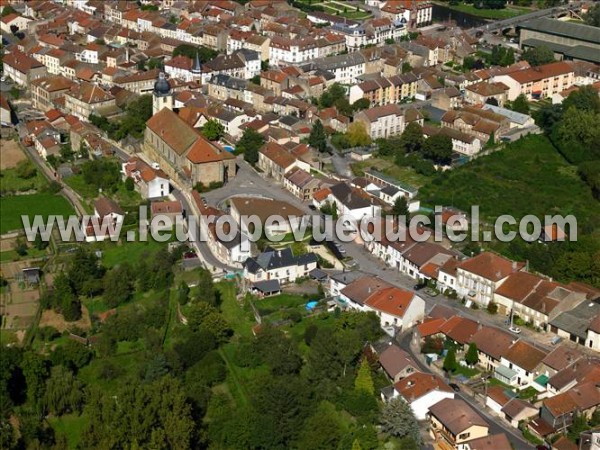 Photo aérienne de Deneuvre