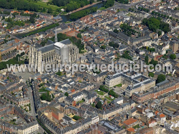 Photo aérienne de Amiens