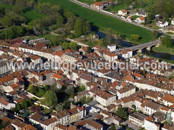 Photo aérienne de Mirecourt