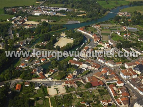 Photo aérienne de Stenay