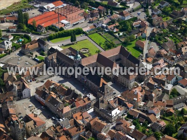 Photo aérienne de Luxeuil-les-Bains