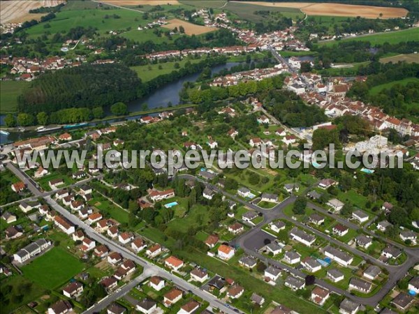 Photo aérienne de Port-sur-Sane