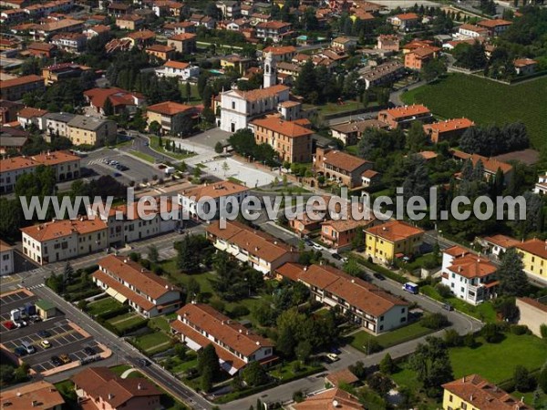 Photo aérienne de Passirano