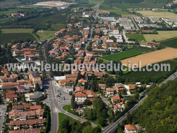 Photo aérienne de Passirano