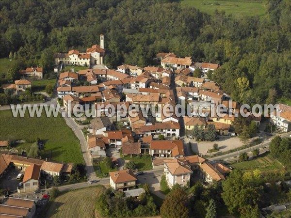 Photo aérienne de Castelnuovo Bozzente