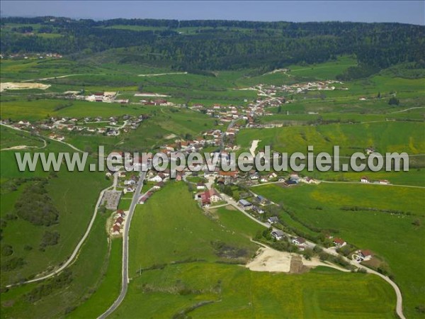 Photo aérienne de Guyans-Vennes