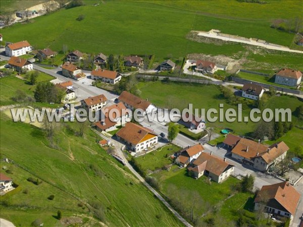 Photo aérienne de Guyans-Vennes