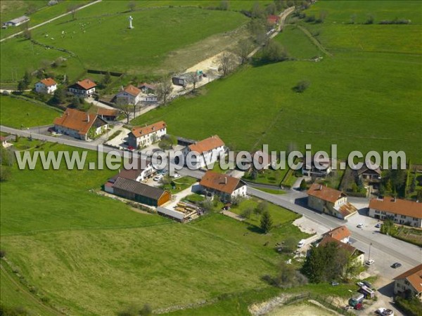 Photo aérienne de Guyans-Vennes