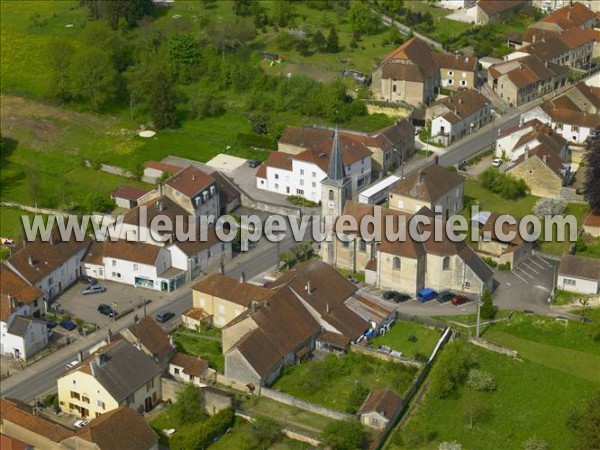 Photo aérienne de Combeaufontaine