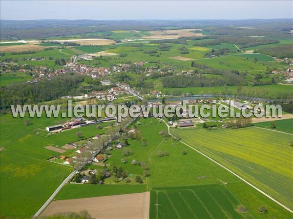 Photo aérienne de Montbozon