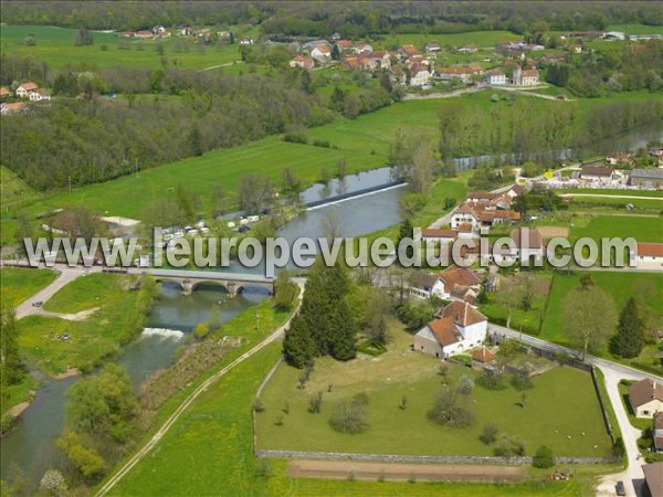 Photo aérienne de Montbozon