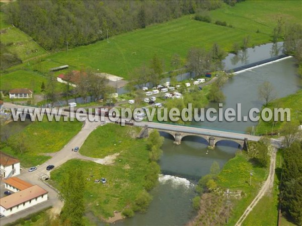 Photo aérienne de Montbozon