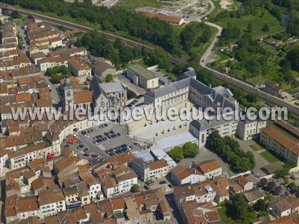 Photo aérienne de Commercy