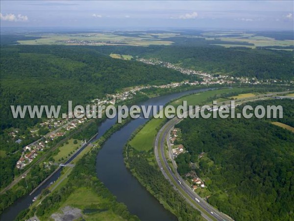 Photo aérienne de Marbache