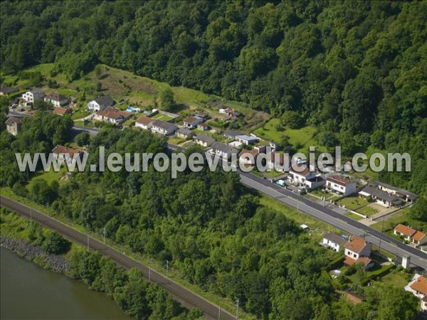 Photo aérienne de Marbache