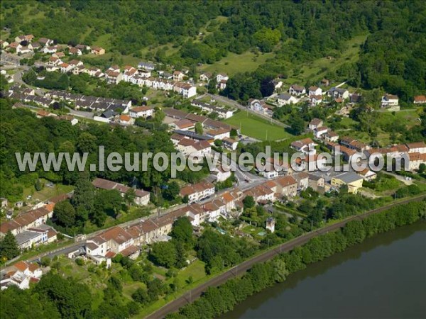 Photo aérienne de Marbache