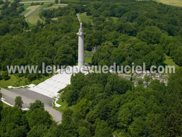 Photo aérienne de Montfaucon-d'Argonne