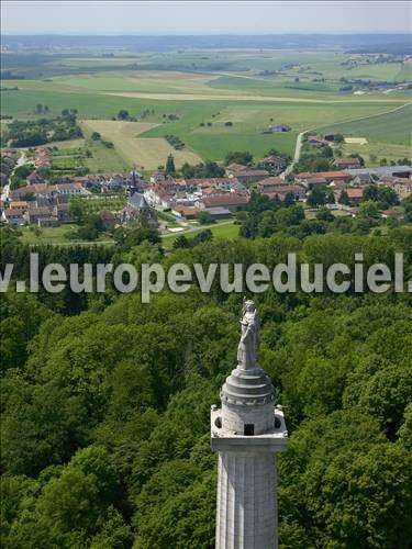 Photo aérienne de Montfaucon-d'Argonne