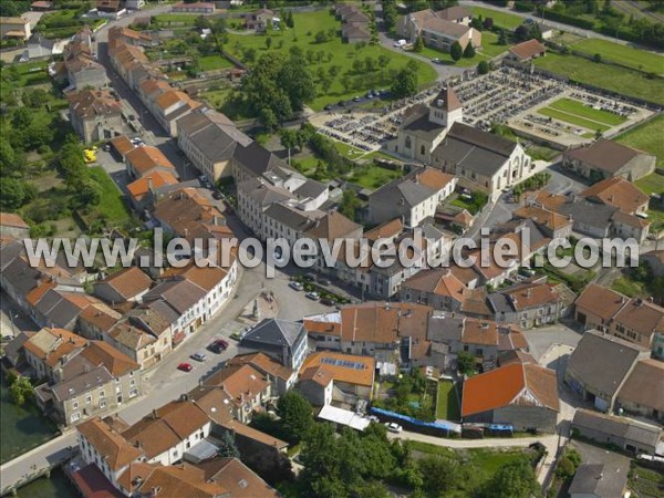 Photo aérienne de Gondrecourt-le-Château