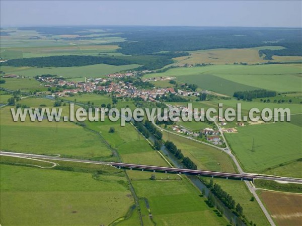 Photo aérienne de Lacroix-sur-Meuse