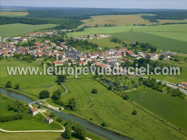 Photo aérienne de Lacroix-sur-Meuse