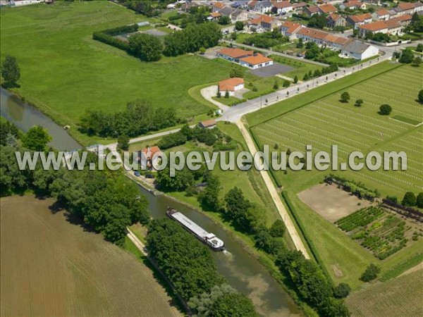 Photo aérienne de Bras-sur-Meuse