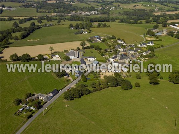 Photo aérienne de Le Genest-Saint-Isle