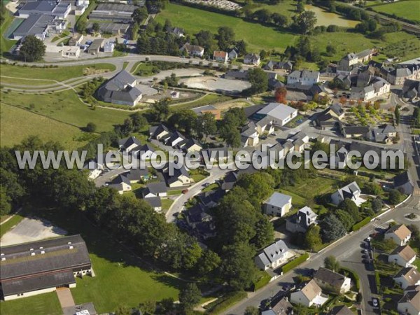Photo aérienne de Le Genest-Saint-Isle