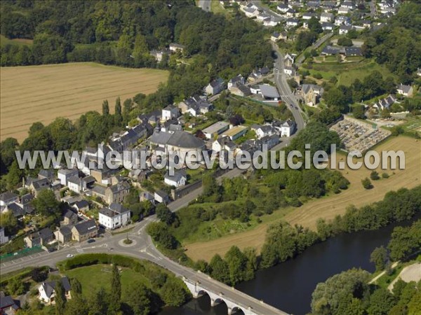 Photo aérienne de Saint-Jean-sur-Mayenne