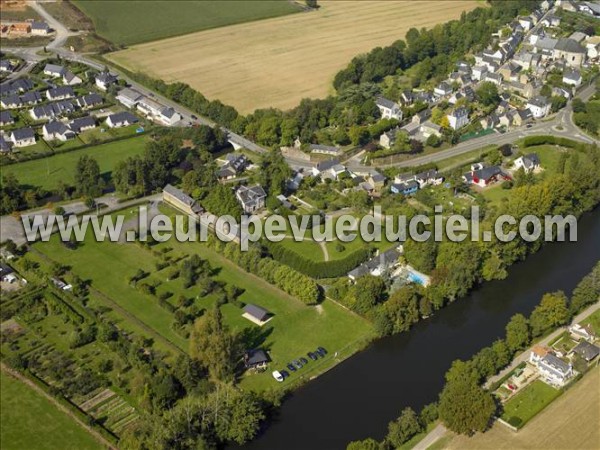 Photo aérienne de Saint-Jean-sur-Mayenne