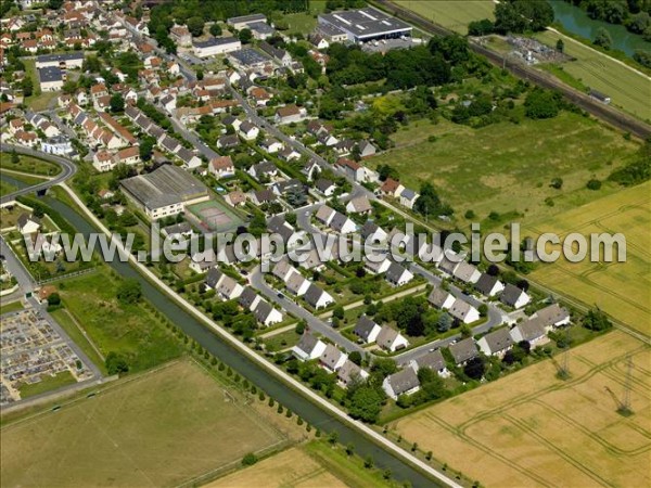 Photo aérienne de Villenoy