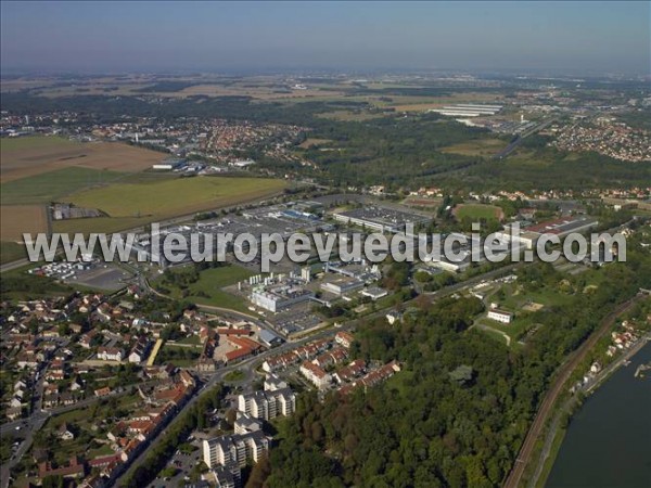 Photo aérienne de Le Coudray-Montceaux