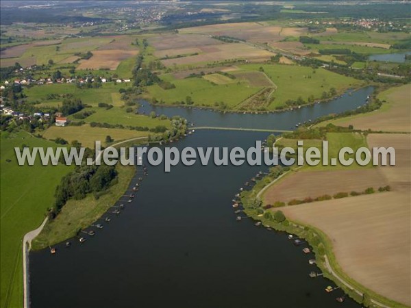 Photo aérienne de Puttelange-aux-Lacs