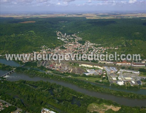 Photo aérienne de Ars-sur-Moselle