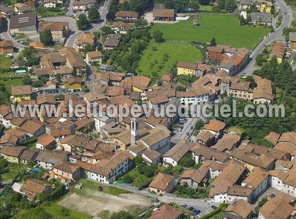 Photo aérienne de Pian Camuno