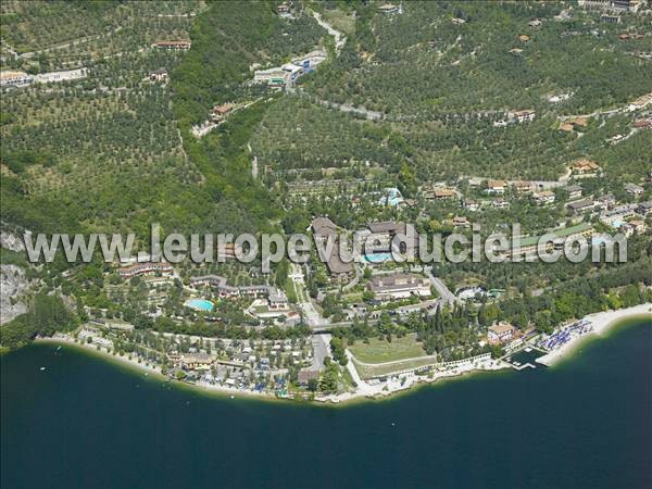 Photo aérienne de Limone sul Garda