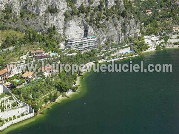 Photo aérienne de Limone sul Garda