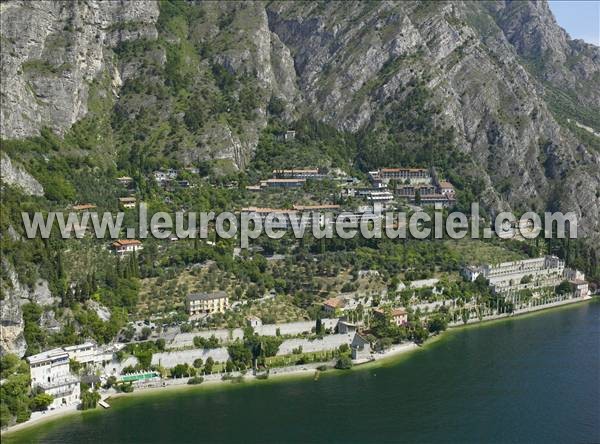 Photo aérienne de Limone sul Garda