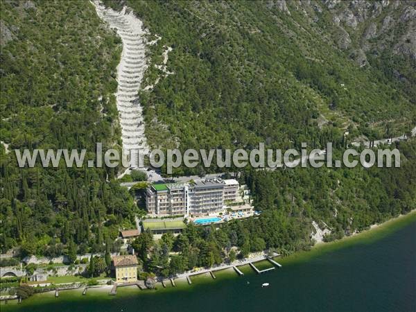 Photo aérienne de Limone sul Garda