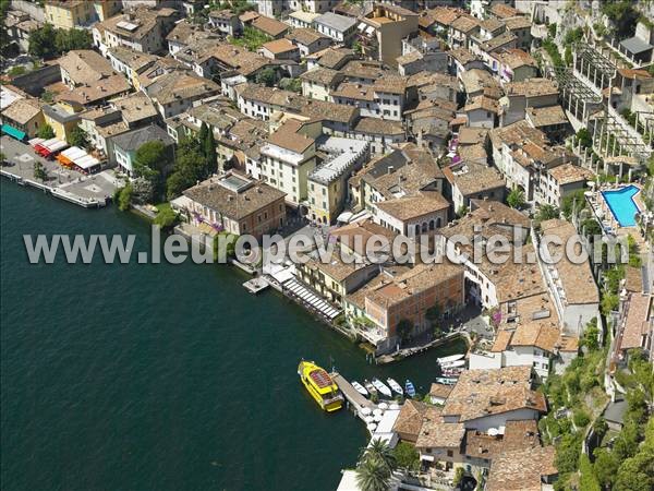 Photo aérienne de Limone sul Garda